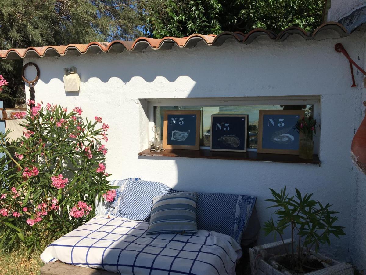 Cabanon De Pecheur En Bord De Lagune Sete Exterior photo